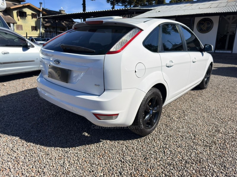 FOCUS 2.0 HC 16V FLEX 4P MANUAL - 2012 - CANELA