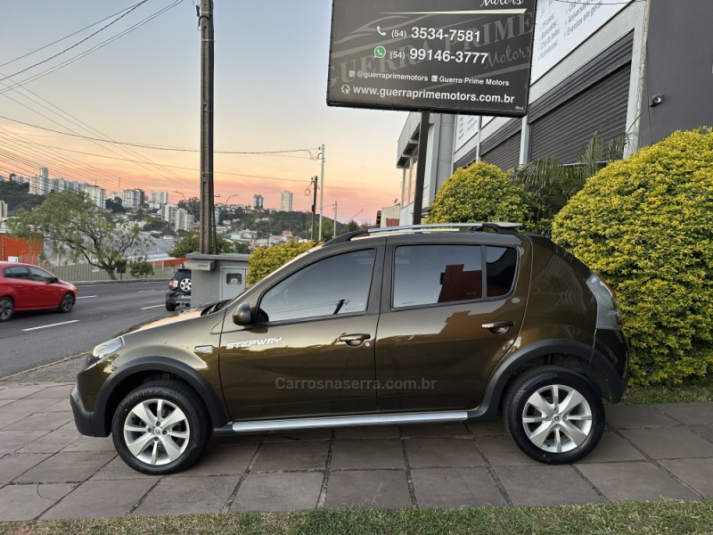 SANDERO 1.6 STEPWAY 16V FLEX 4P AUTOMÁTICO - 2014 - CAXIAS DO SUL