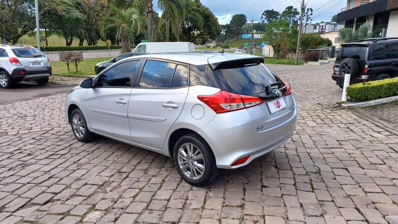 YARIS 1.3 16V FLEX XL PLUS TECH MULTIDRIVE17 - 2020 - FLORES DA CUNHA