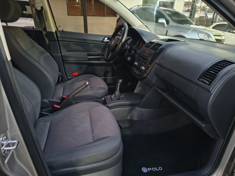 POLO 1.6 MI COMFORTLINE 8V FLEX 4P MANUAL - 2012 - CAXIAS DO SUL