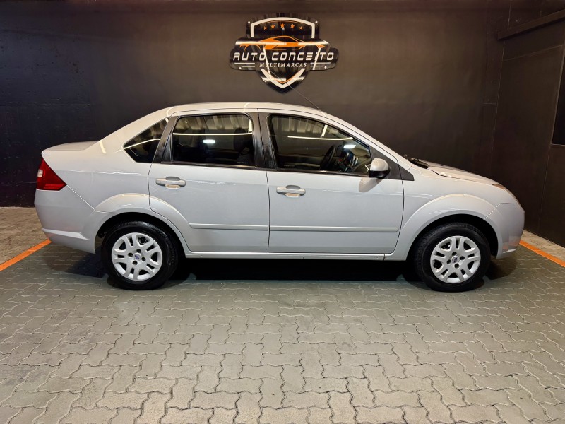 FIESTA 1.6 MPI SEDAN 8V FLEX 4P MANUAL - 2008 - CAXIAS DO SUL