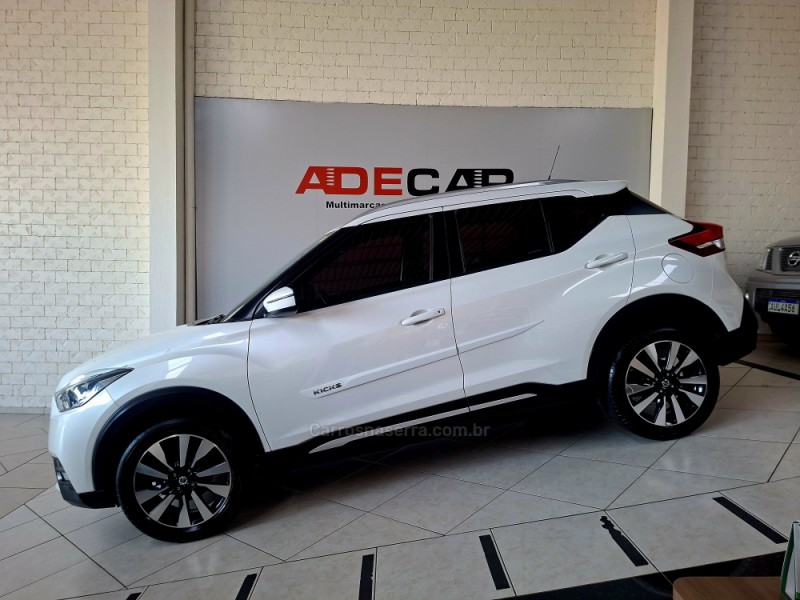 KICKS 1.6 16V FLEX SV 4P XTRONIC - 2019 - FARROUPILHA