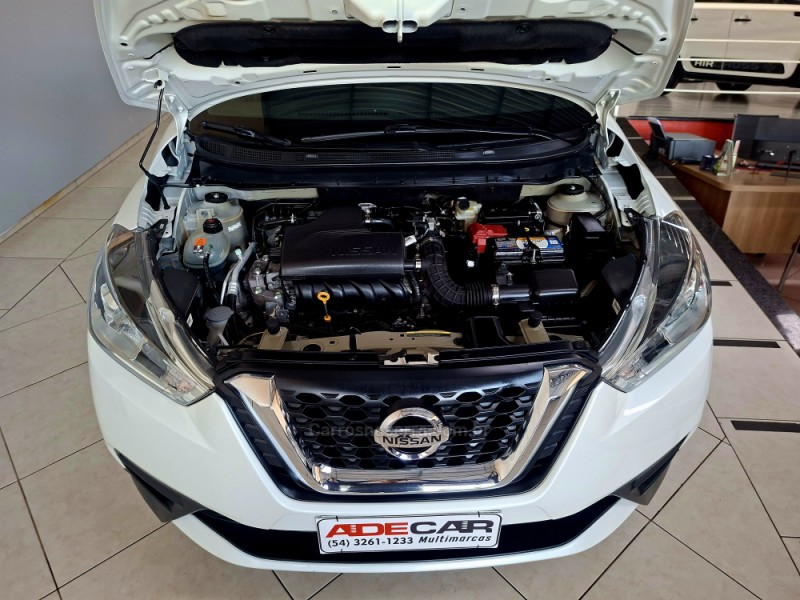 KICKS 1.6 16V FLEX SV 4P XTRONIC - 2019 - FARROUPILHA