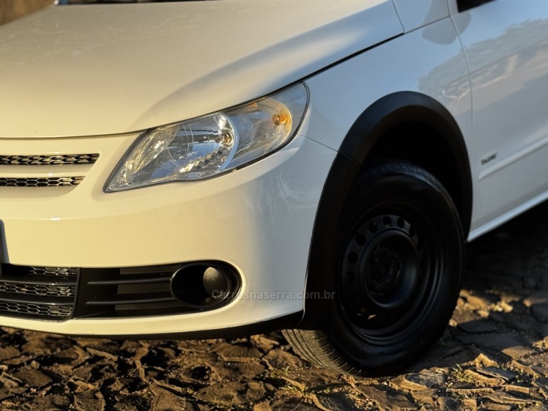 SAVEIRO 1.6 MI TREND CS 8V FLEX 2P MANUAL G.V - 2013 - DOIS IRMãOS
