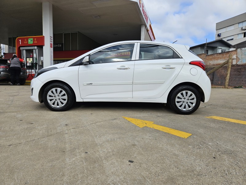HB20 1.0 COMFORT PLUS 12V FLEX 4P MANUAL - 2015 - CAXIAS DO SUL