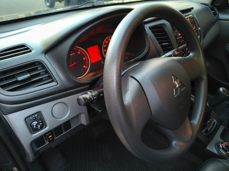 L200 TRITON 2.4 16V TURBO DIESEL SPORT GLS CD 4P 4X4 MANUAL - 2017 - DOIS IRMãOS