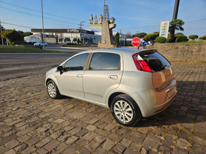 punto 1.6 essence 16v flex 4p automatizado 2012 veranopolis