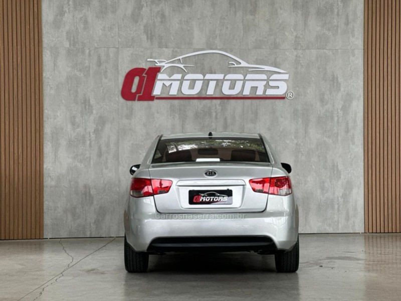CERATO 1.6 E.213 SEDAN 16V GASOLINA 4P MANUAL - 2012 - NOVO HAMBURGO