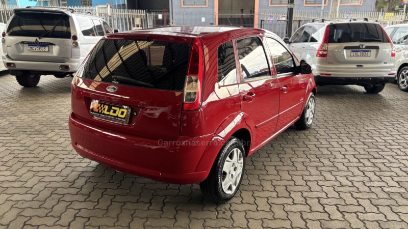 FIESTA 1.6 MPI 8V GASOLINA 4P MANUAL - 2010 - CAXIAS DO SUL