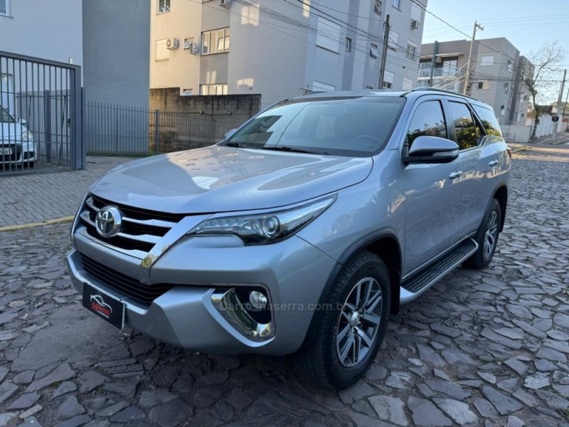 hilux sw4 2.8 srx 4x4 7 lugares 16v turbo intercooler diesel 4p automatico 2016 ivoti
