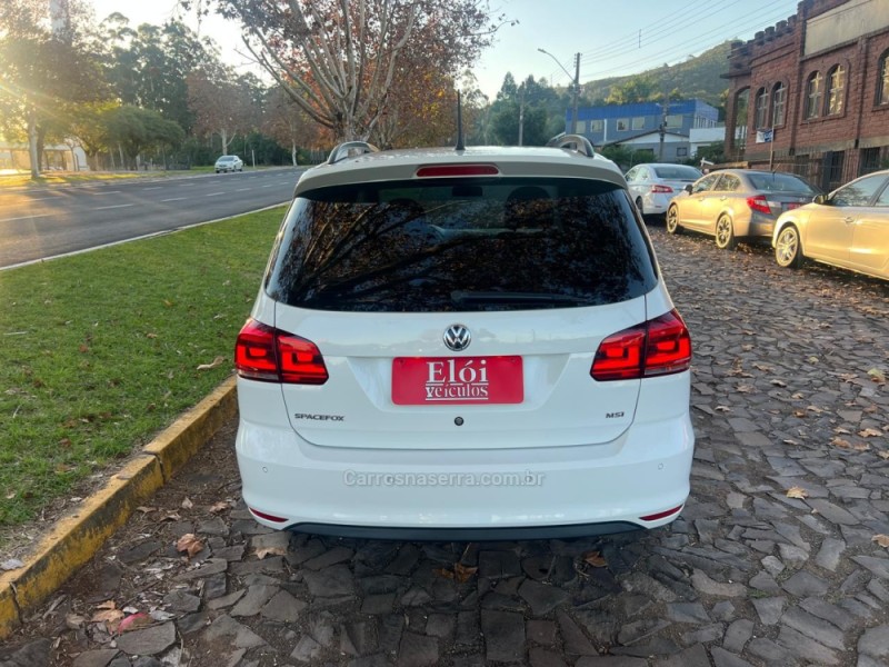 SPACEFOX 1.6 MSI HIGHLINE 16V FLEX 4P MANUAL - 2016 - DOIS IRMãOS