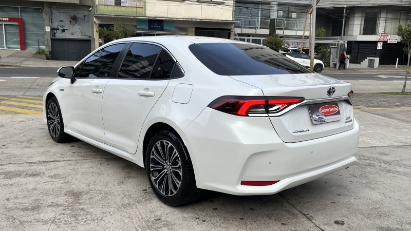 COROLLA 1.8 ALTIS PREMIUM 16V HÍBRIDO 4P AUTOMÁTICO - 2023 - CAXIAS DO SUL