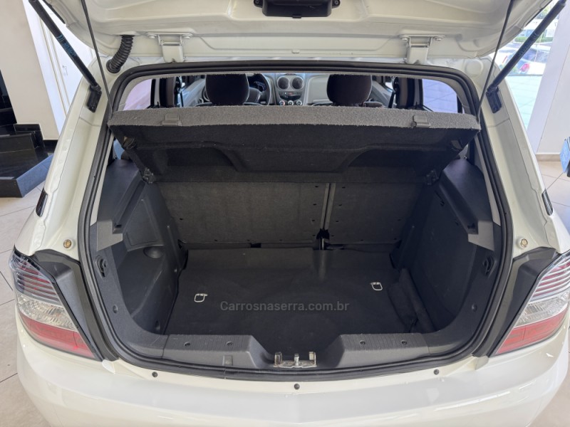 AGILE 1.4 MPFI LTZ 8V FLEX 4P MANUAL - 2013 - FLORES DA CUNHA