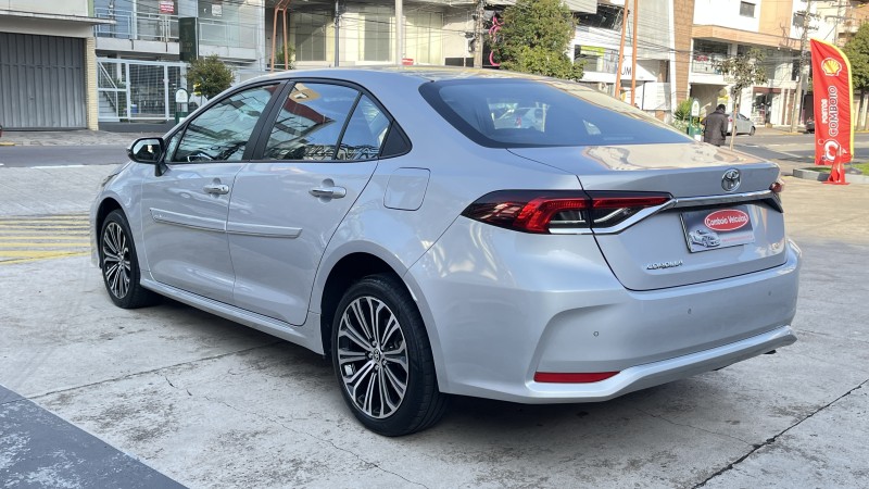 COROLLA 2.0 XEI 16V FLEX 4P AUTOMÁTICO - 2023 - CAXIAS DO SUL