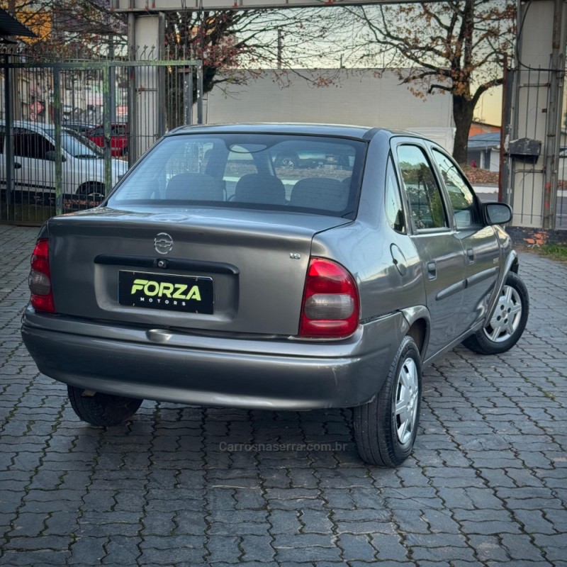CORSA 1.6 MPFI CLASSIC SEDAN 8V GASOLINA 4P MANUAL - 2005 - CAXIAS DO SUL