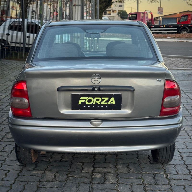 CORSA 1.6 MPFI CLASSIC SEDAN 8V GASOLINA 4P MANUAL - 2005 - CAXIAS DO SUL