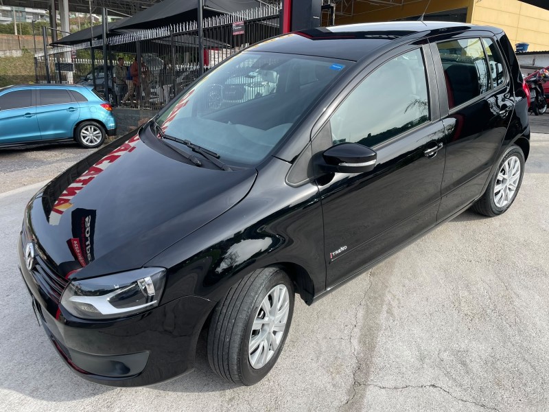 FOX 1.0 MI TRENDLINE 8V FLEX 4P MANUAL - 2014 - CAXIAS DO SUL