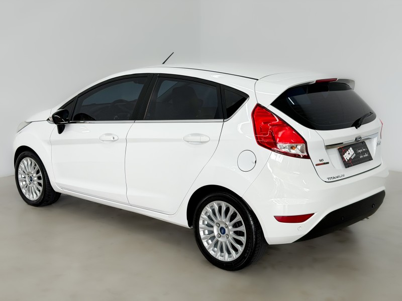 FIESTA 1.6 TITANIUM HATCH 16V FLEX 4P AUTOMÁTICO - 2014 - CAXIAS DO SUL