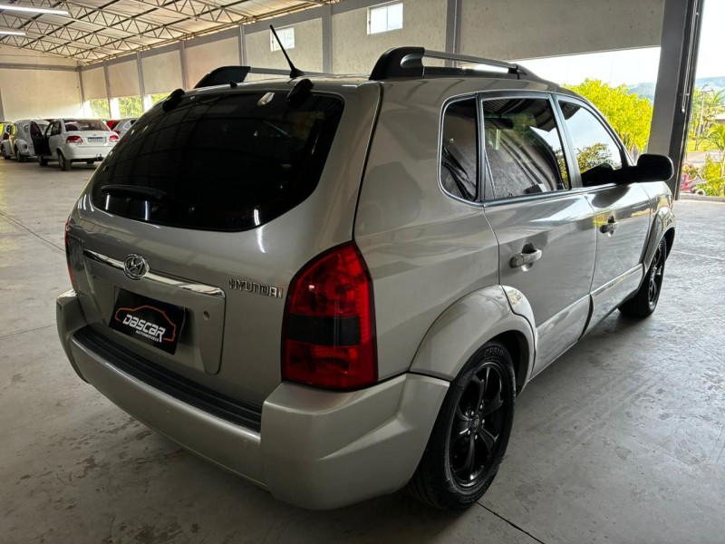 TUCSON 2.0 MPFI GL 16V 142CV 2WD GASOLINA 4P AUTOMÁTICO - 2008 - BOM PRINCíPIO
