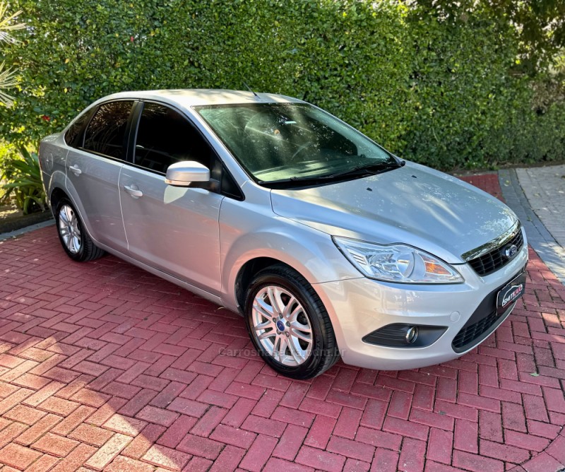 FOCUS 2.0 SEDAN 16V GASOLINA 4P MANUAL - 2012 - ROLANTE