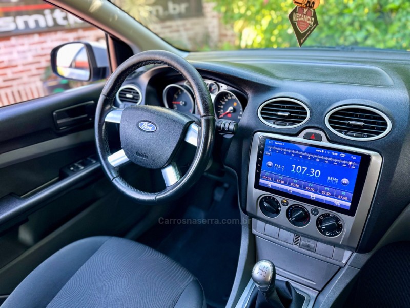 FOCUS 2.0 SEDAN 16V GASOLINA 4P MANUAL - 2012 - ROLANTE