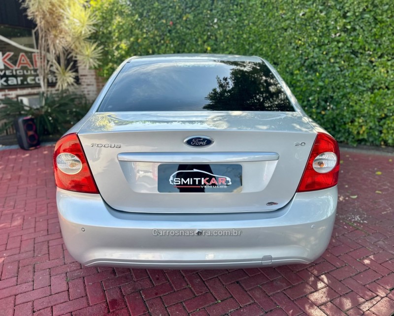 FOCUS 2.0 SEDAN 16V GASOLINA 4P MANUAL - 2012 - ROLANTE