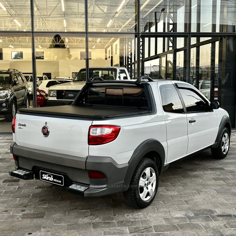 STRADA 1.4 MPI HARD WORKING CD 8V FLEX 3P MANUAL - 2020 - VACARIA
