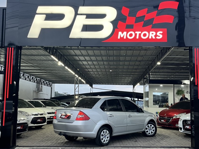 FIESTA 1.6 MPI SEDAN 8V FLEX 4P MANUAL - 2008 - CAXIAS DO SUL