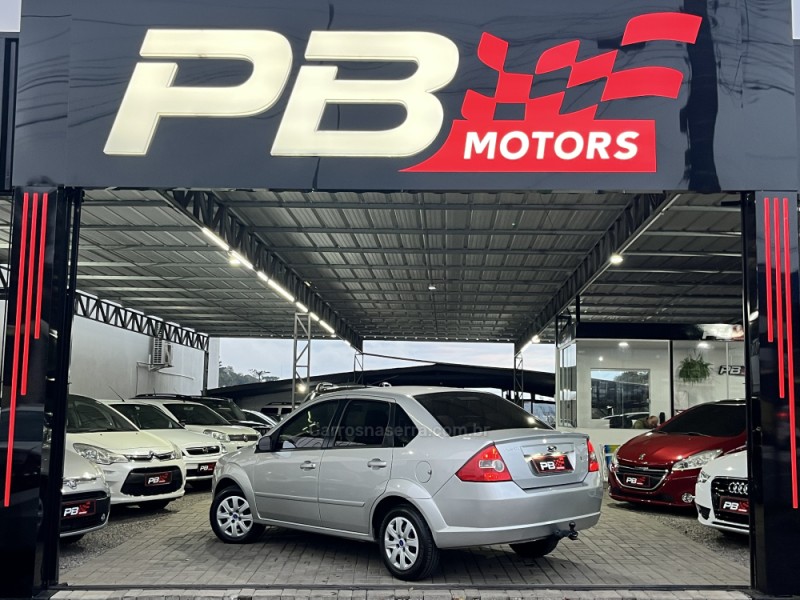 FIESTA 1.6 MPI SEDAN 8V FLEX 4P MANUAL - 2008 - CAXIAS DO SUL
