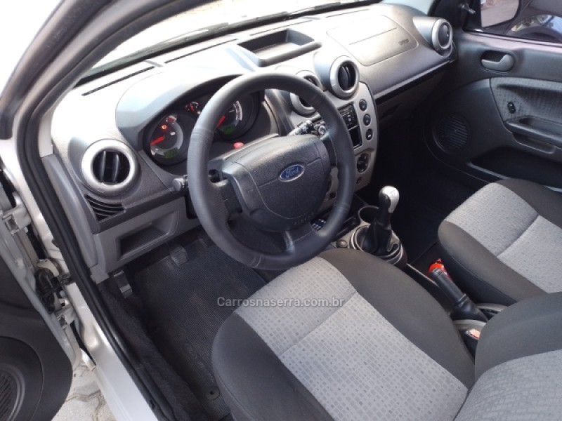 FIESTA 1.6 ROCAM SE PLUS SEDAN 8V FLEX 4P MANUAL - 2014 - CAXIAS DO SUL