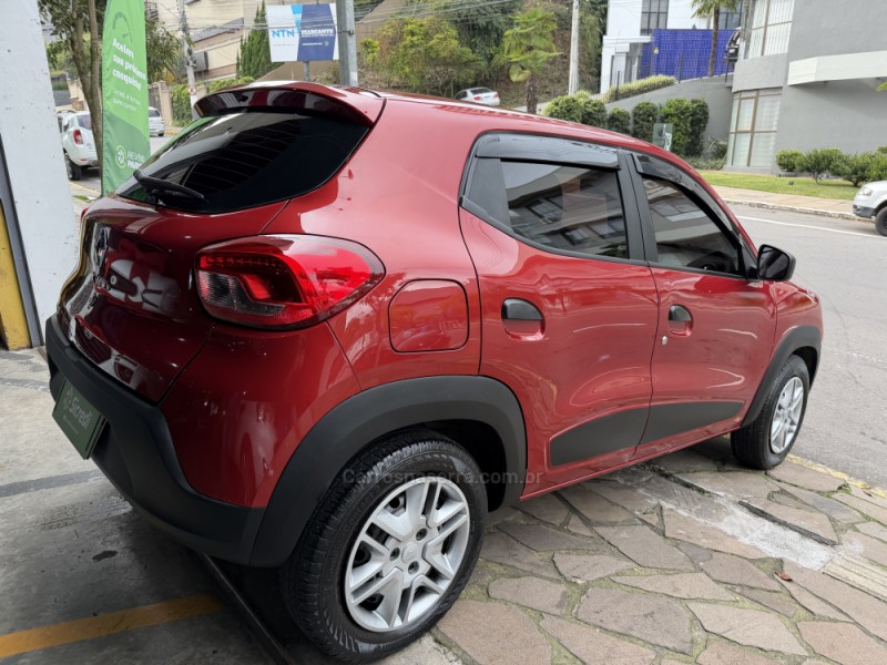 KWID 1.0 12V SCE FLEX INTENSE MANUAL - 2020 - BENTO GONçALVES