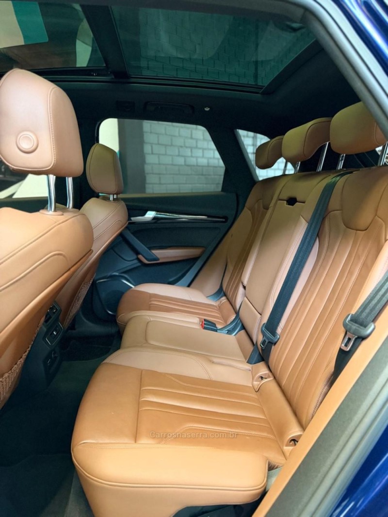 Q5 2.0 SPORTBACK S-LINE BLACK QUATTRO GASOLINA 4P AUTOMÁTICA - 2023 - NOVO HAMBURGO