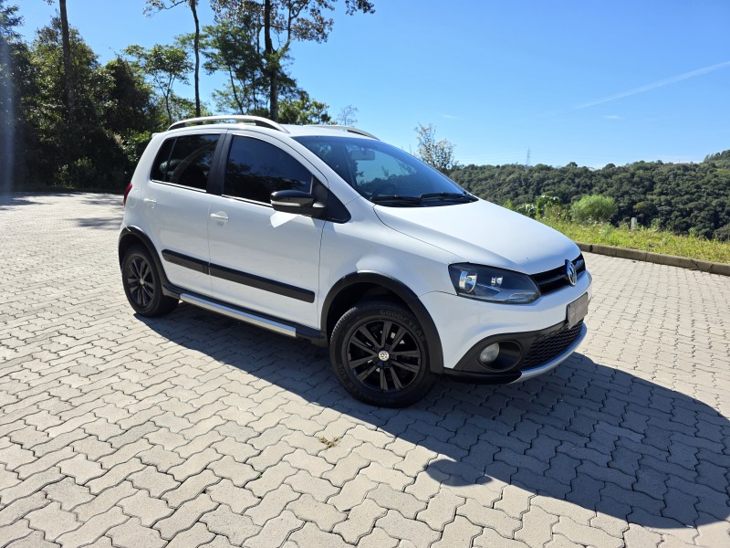 CROSSFOX 1.6 MI FLEX 8V 4P MANUAL - 2013 - BENTO GONçALVES