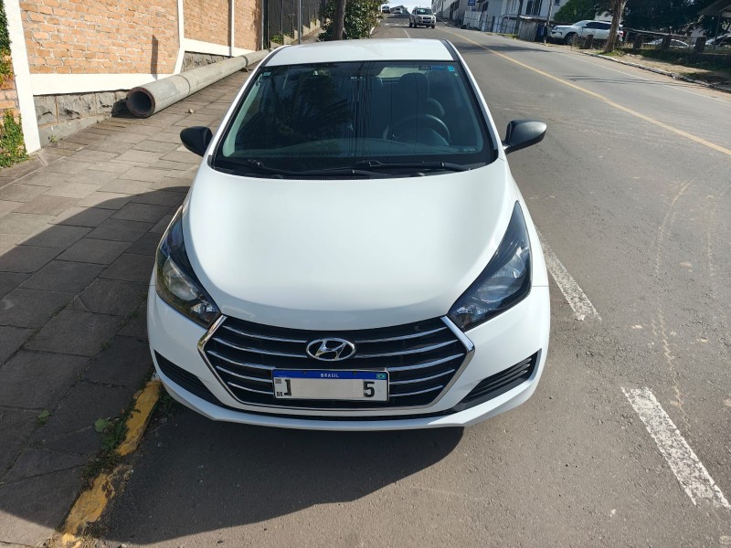 HB20 1.0 COMFORT PLUS 12V FLEX 4P MANUAL - 2018 - FARROUPILHA