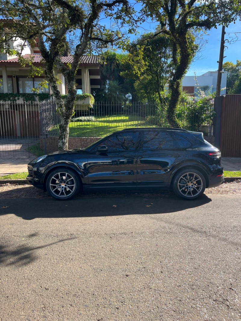CAYENNE 3.0 V6 E-HYBRID PLATINUM EDITION AWD S HÍBRIDO 4P AUTOMÁTICO - 2020 - ERECHIM