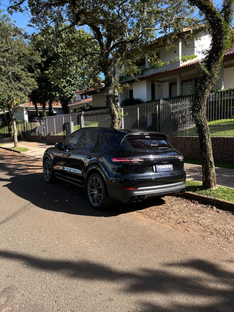 CAYENNE 3.0 V6 E-HYBRID PLATINUM EDITION AWD S HÍBRIDO 4P AUTOMÁTICO - 2020 - ERECHIM