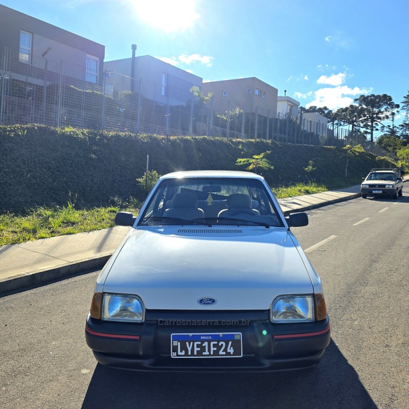 ESCORT 1.6 HOBBY 8V ÁLCOOL 2P MANUAL - 1994 - CAXIAS DO SUL
