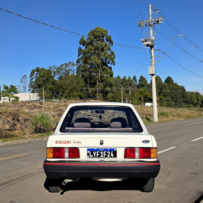 ESCORT 1.6 HOBBY 8V ÁLCOOL 2P MANUAL - 1994 - CAXIAS DO SUL