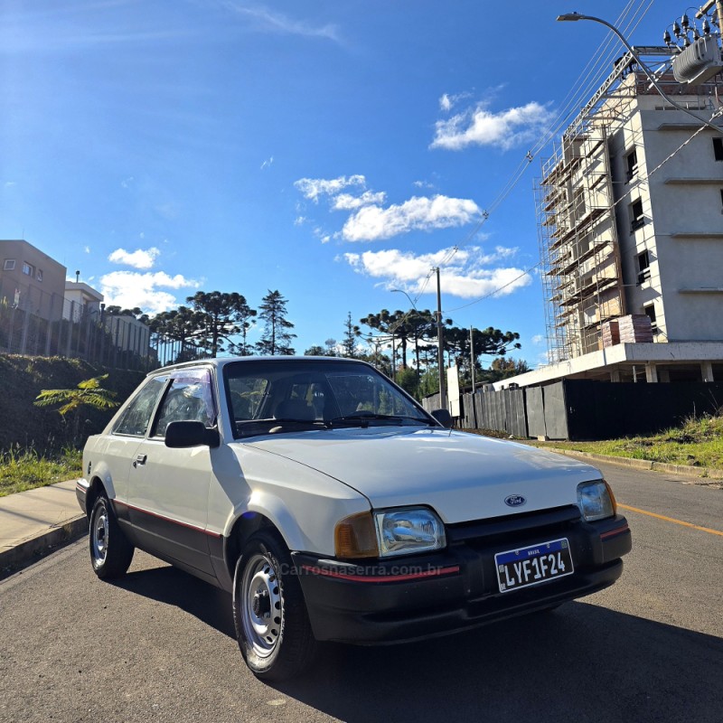 ESCORT 1.6 HOBBY 8V ÁLCOOL 2P MANUAL - 1994 - CAXIAS DO SUL