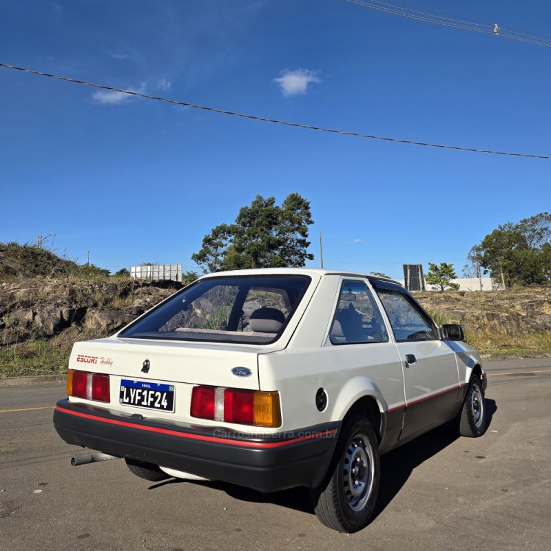 ESCORT 1.6 HOBBY 8V ÁLCOOL 2P MANUAL - 1994 - CAXIAS DO SUL