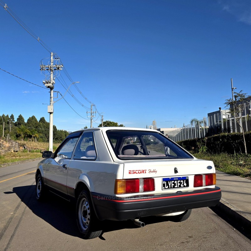 ESCORT 1.6 HOBBY 8V ÁLCOOL 2P MANUAL - 1994 - CAXIAS DO SUL