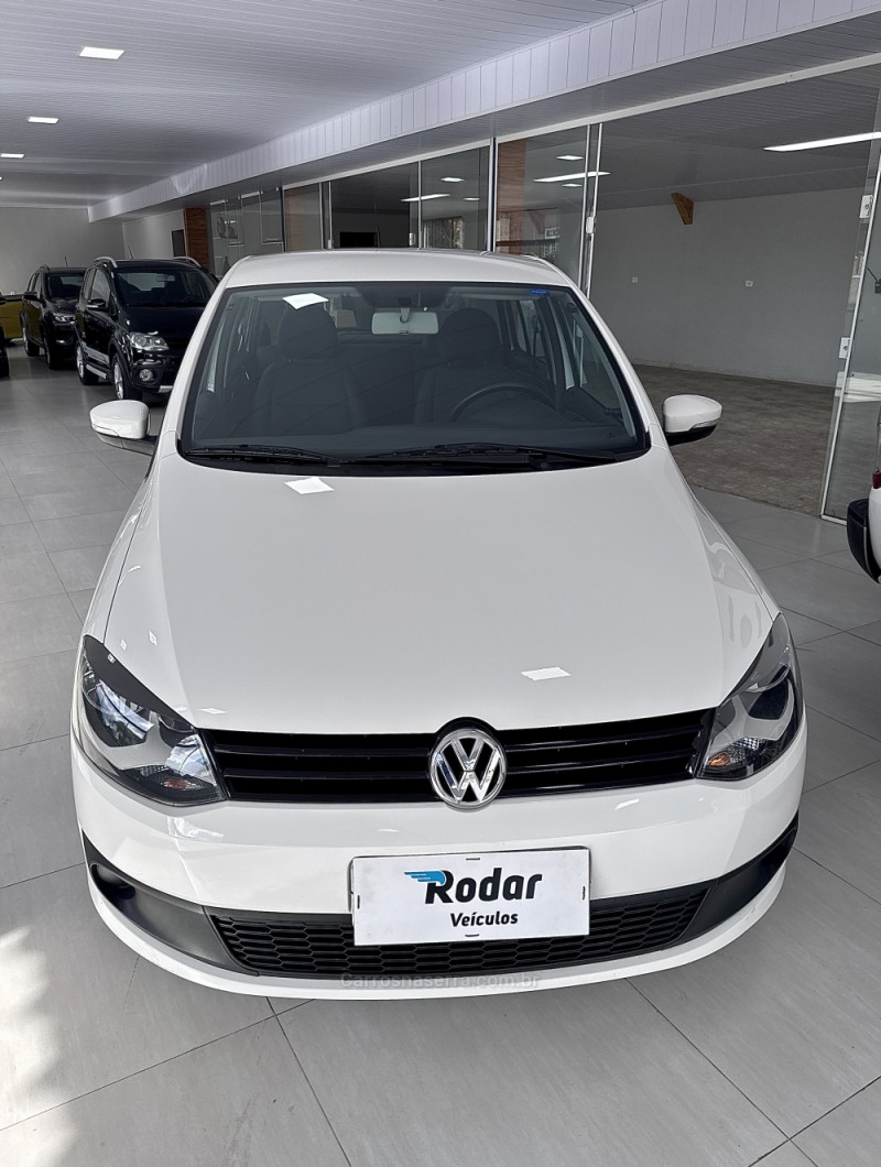 FOX 1.0 MI TREND 8V FLEX 4P MANUAL - 2012 - VILA FLORES