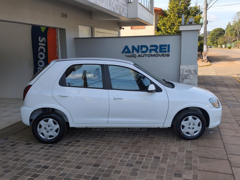 CELTA 1.0 MPFI LT 8V FLEX 4P MANUAL - 2014 - SERAFINA CORRêA