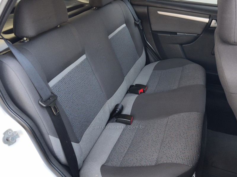 CELTA 1.0 MPFI LT 8V FLEX 4P MANUAL - 2014 - SERAFINA CORRêA