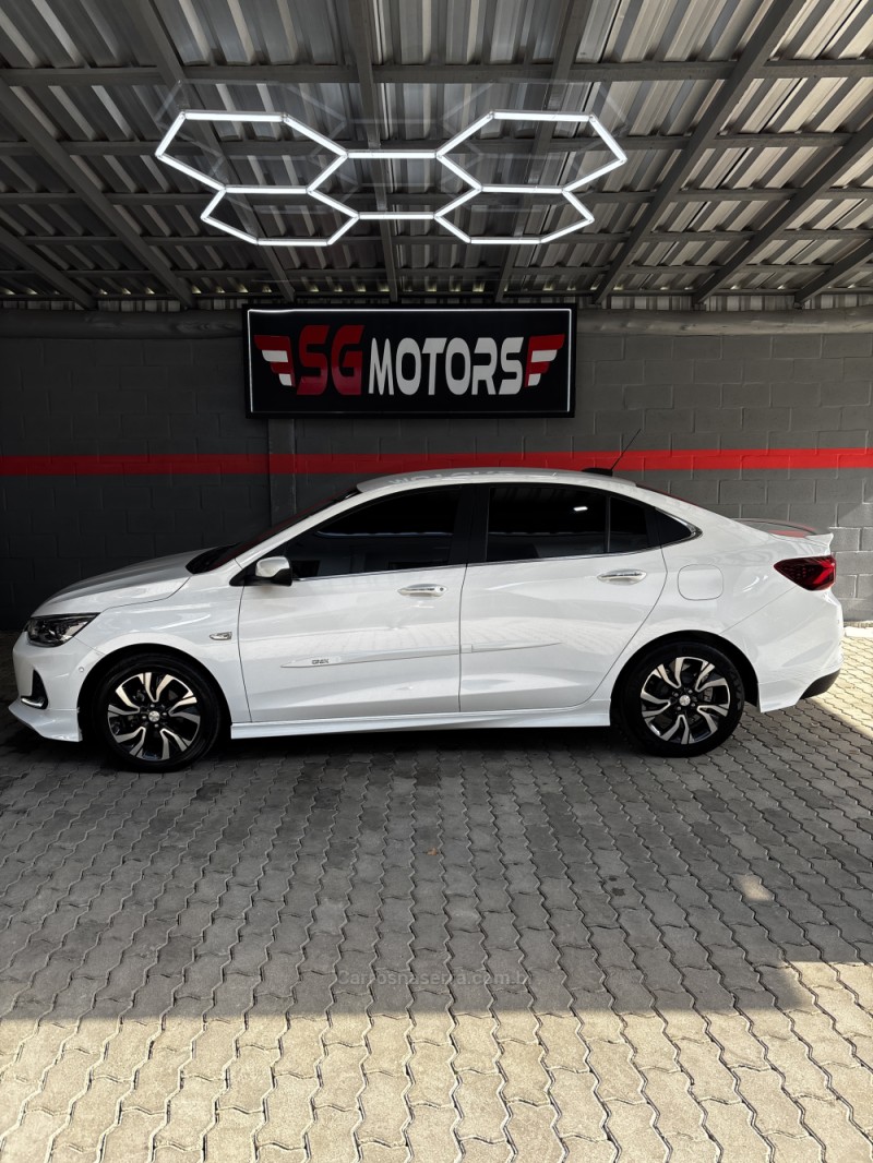 ONIX 1.0 PREMIER II 12V TURBO FLEX 4P AUTOMÁTICO - 2024 - HARMONIA