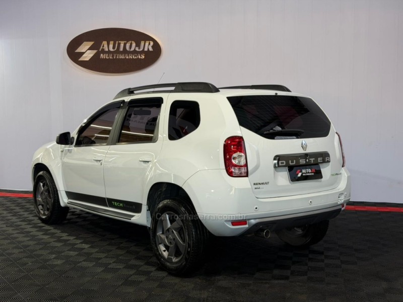 DUSTER 2.0 TECH ROAD 4X2 16V FLEX 4P AUTOMÁTICO - 2014 - VACARIA