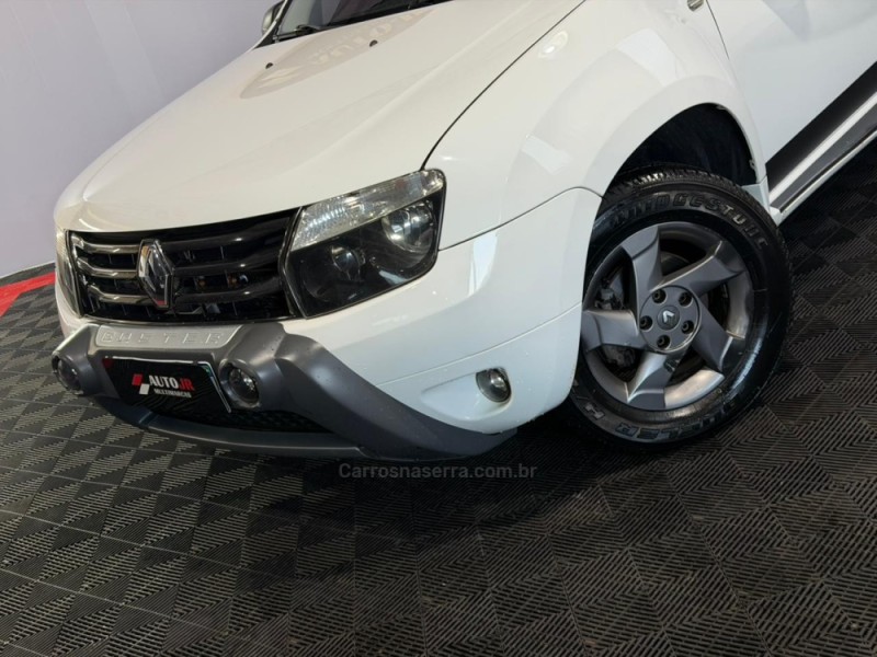 DUSTER 2.0 TECH ROAD 4X2 16V FLEX 4P AUTOMÁTICO - 2014 - VACARIA