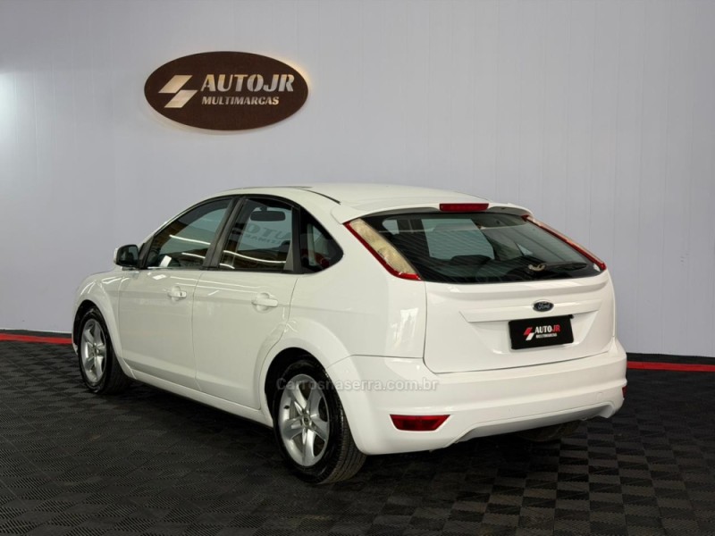 FOCUS 1.6 S 16V FLEX 4P MANUAL - 2013 - VACARIA