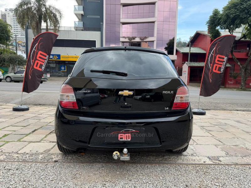 AGILE 1.4 MPFI LT 8V FLEX 4P MANUAL - 2011 - CAXIAS DO SUL