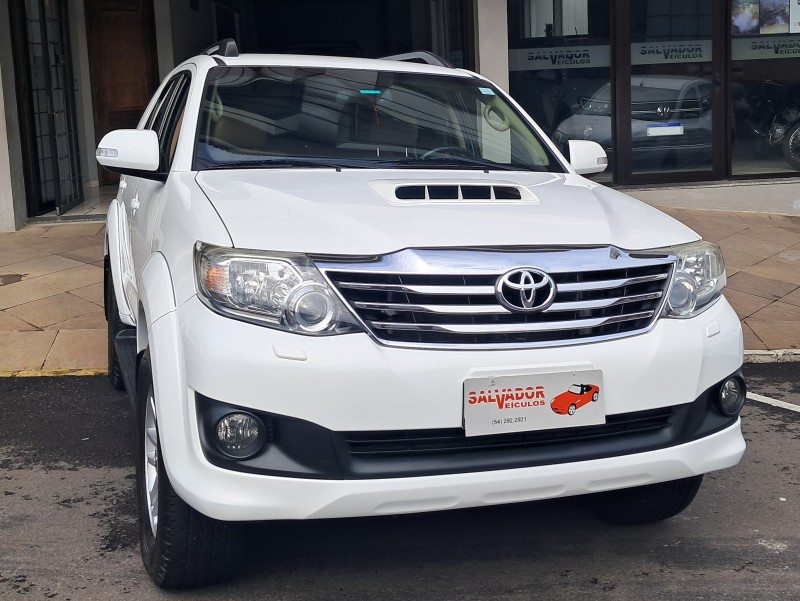 hilux sw4 3.0 srv 4x4 7 lugares 16v turbo intercooler diesel 4p automatico 2015 flores da cunha
